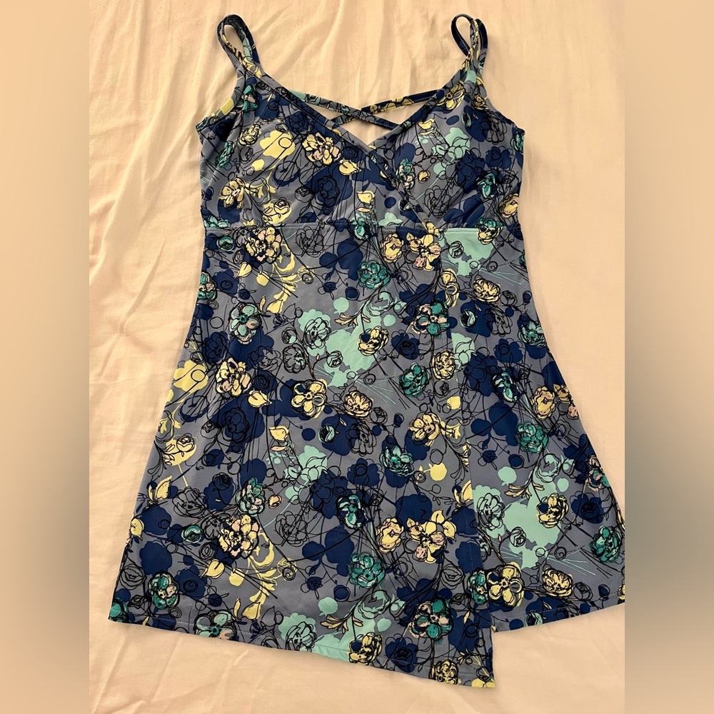 Yoga or workout/active top. Brand REI, size  6- Small/Medium